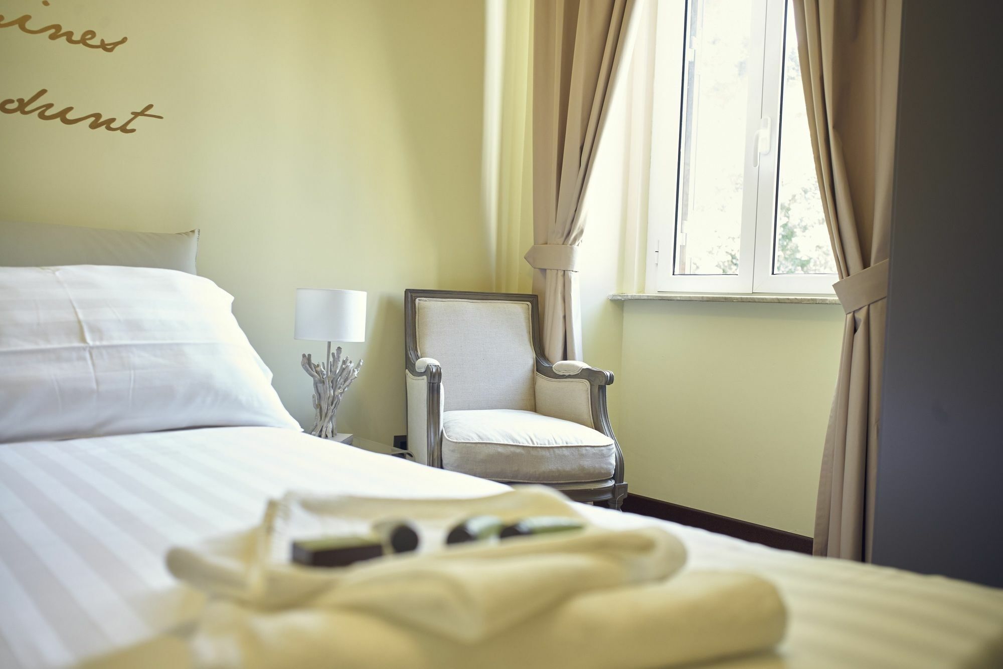 Domus Corsini Hotel Рим Екстериор снимка